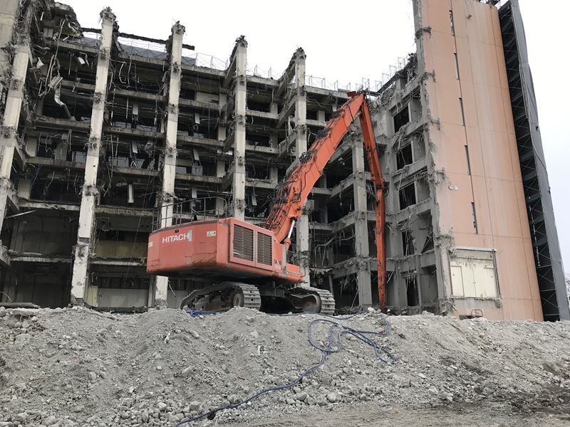 解体作業